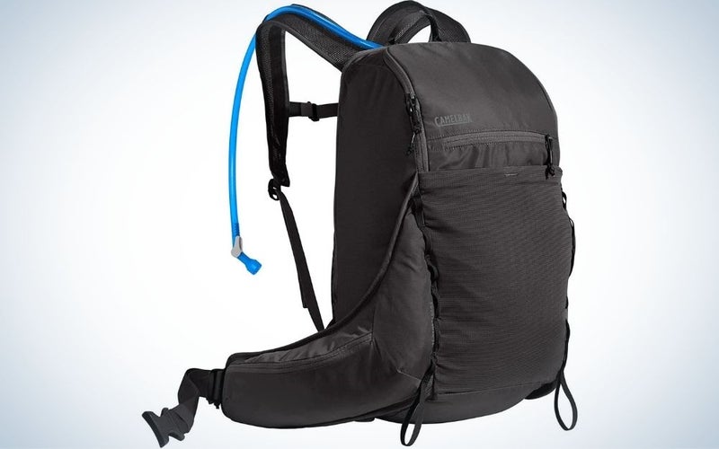 Camelbak Fourteener 26 Hydration Pack je nejlepší hydratační balíček pro turisty.